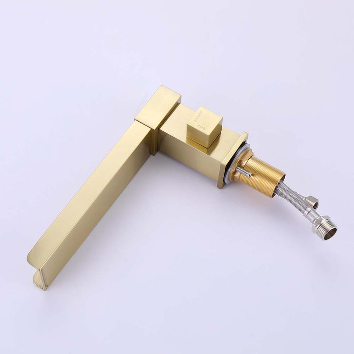 Brushed gold bathtub faucet close up