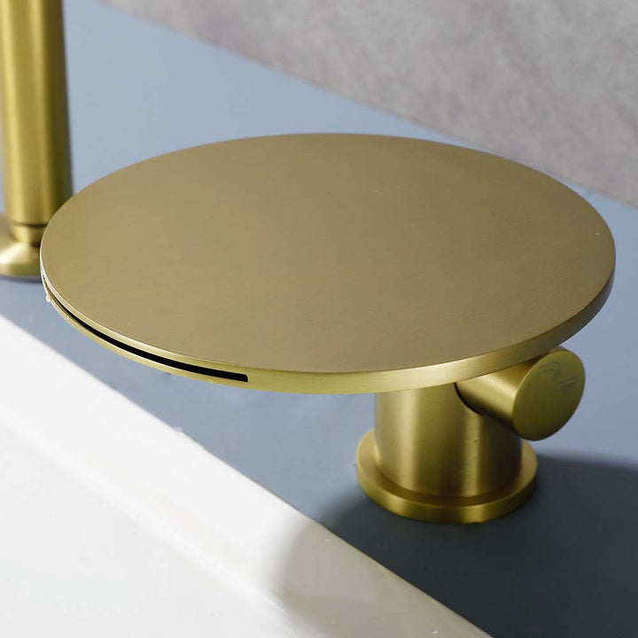 Brushed gold waterfall bathtub faucet