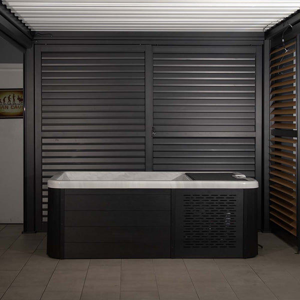 Coldtub Sideview