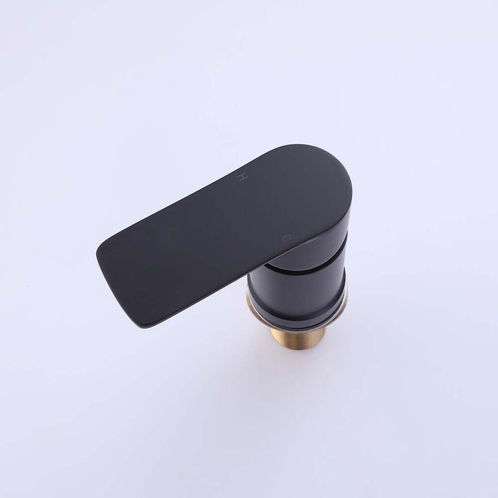Matte black bathtub faucet handle with hot and cold markings