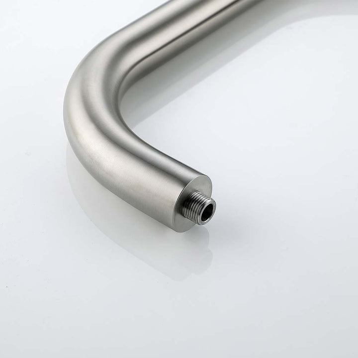 Threaded connection end of outdoor shower pipe