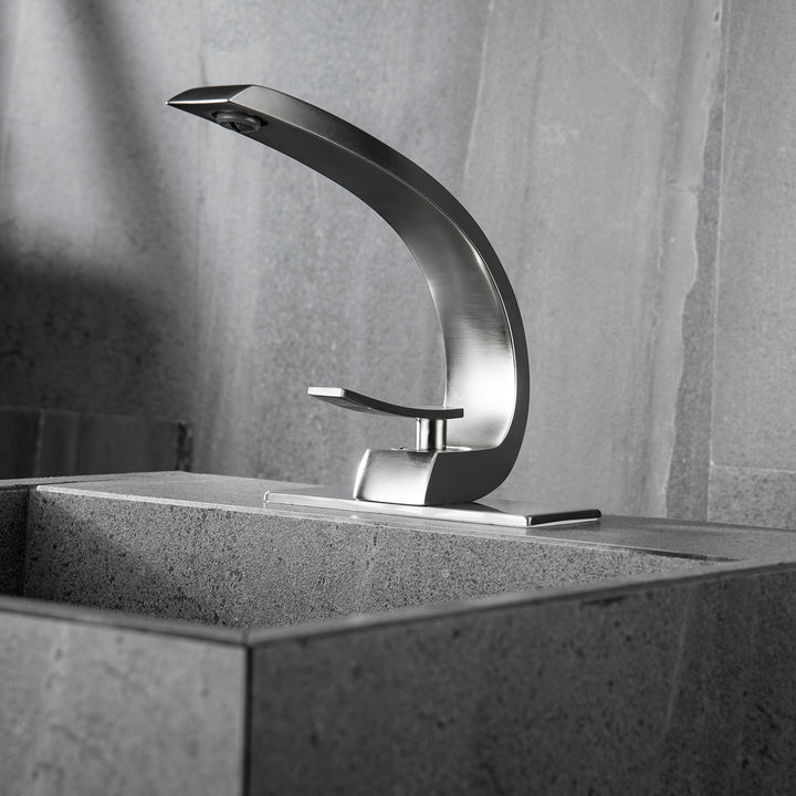 Effortless Elegance: Single Hole Bathroom Sink Faucet with 6-inch Deck Plate - Modland